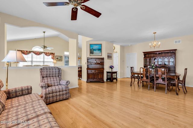 20 Donatello Drive, Manchester, NJ 08759