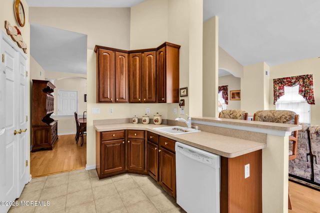 20 Donatello Drive, Manchester, NJ 08759