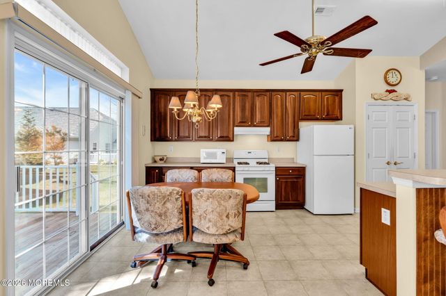 20 Donatello Drive, Manchester, NJ 08759