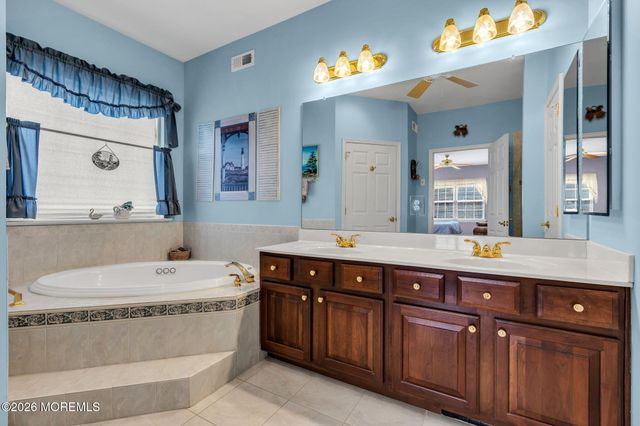 20 Donatello Drive, Manchester, NJ 08759