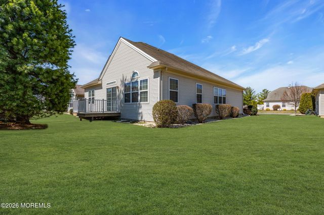 20 Donatello Drive, Manchester, NJ 08759