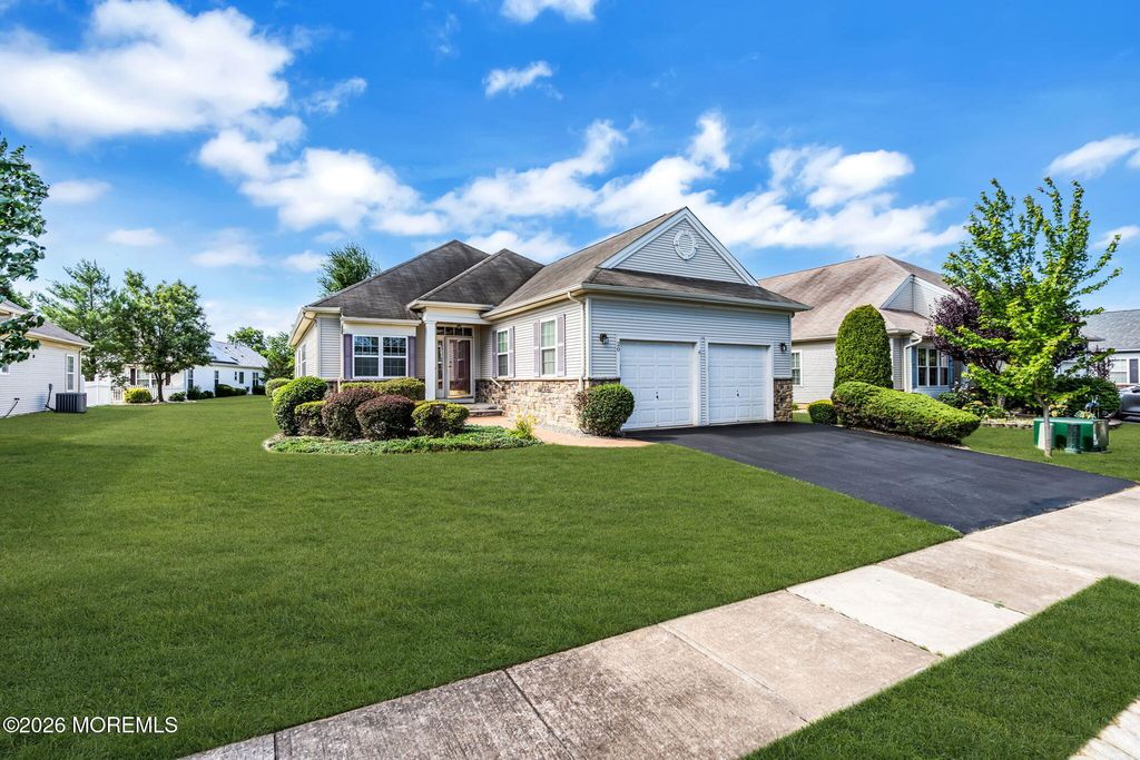 20 Donatello Drive, Manchester, NJ 08759