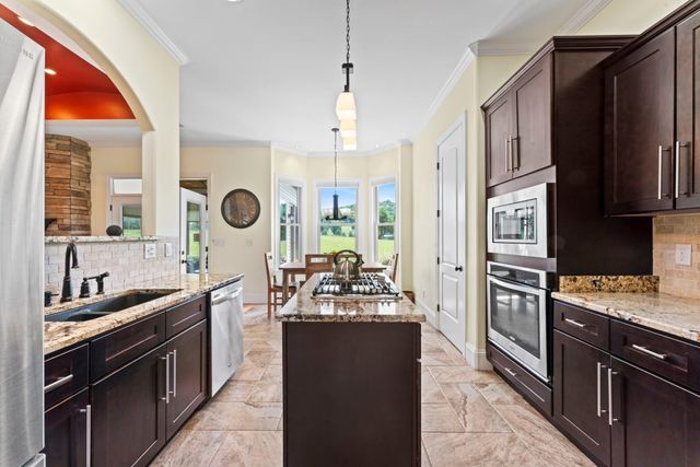 120 Wartrace Creek Rd, Wartrace, TN 37183