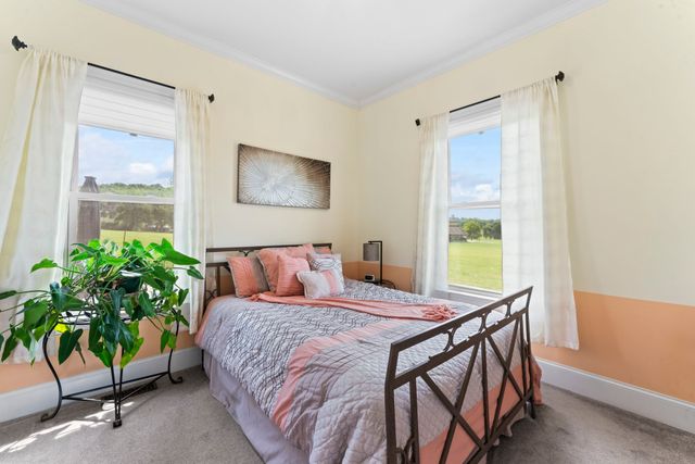 120 Wartrace Creek Rd, Wartrace, TN 37183