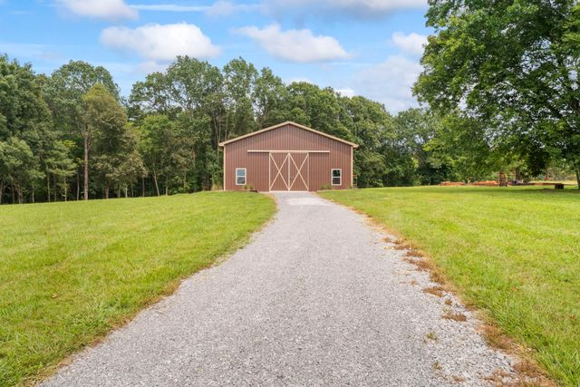 120 Wartrace Creek Rd, Wartrace, TN 37183