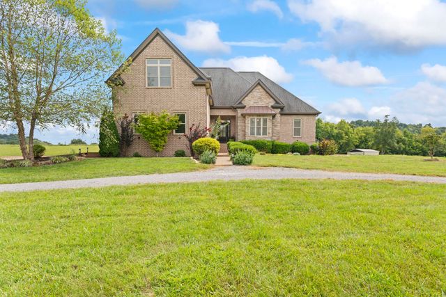 120 Wartrace Creek Rd, Wartrace, TN 37183
