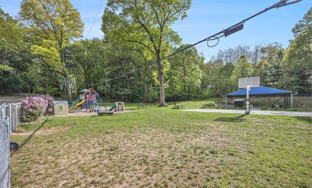 8445 Oakview Avenue Ne, Courtland Twp, MI 49341