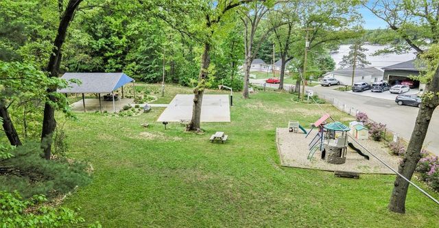 8445 Oakview Avenue Ne, Courtland Twp, MI 49341