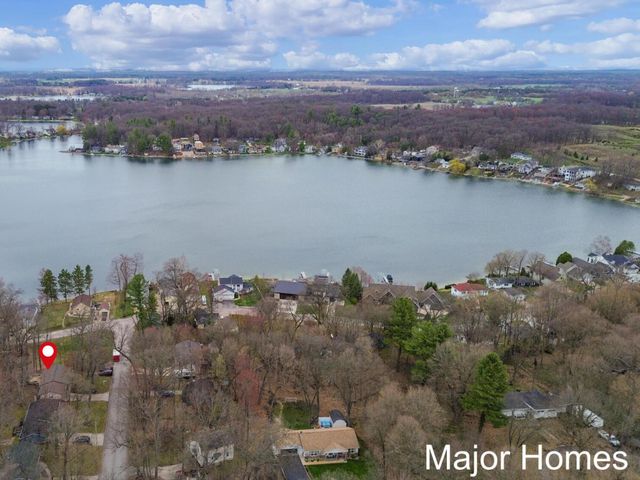 8445 Oakview Avenue Ne, Courtland Twp, MI 49341