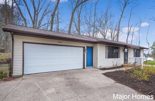 8445 Oakview Avenue Ne, Courtland Twp, MI 49341