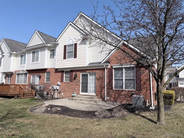 29305 Weston Drive, Novi, MI 48377