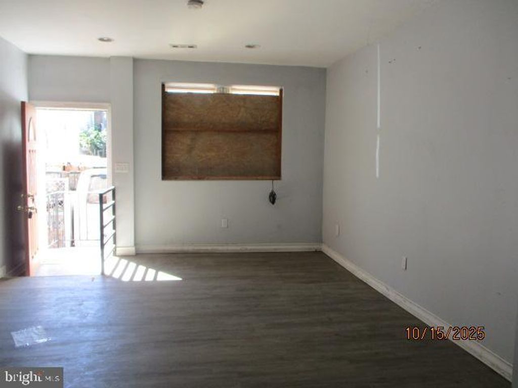 2319 GREENWICH ST, Philadelphia, PA 19146