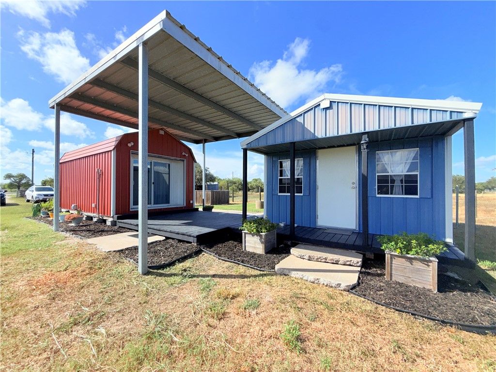 137 Fm 1360, Woodsboro, TX 78393 — exterior