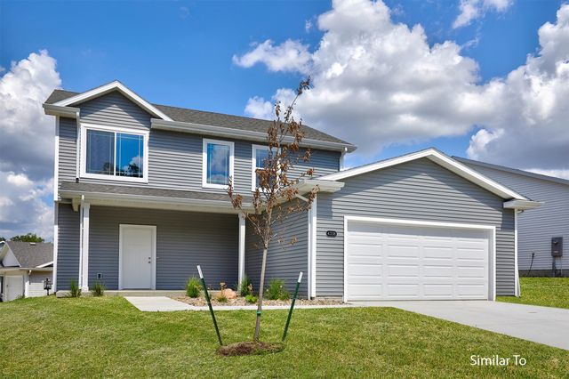 4279 Grover Woods Lane, Des Moines, IA 50317