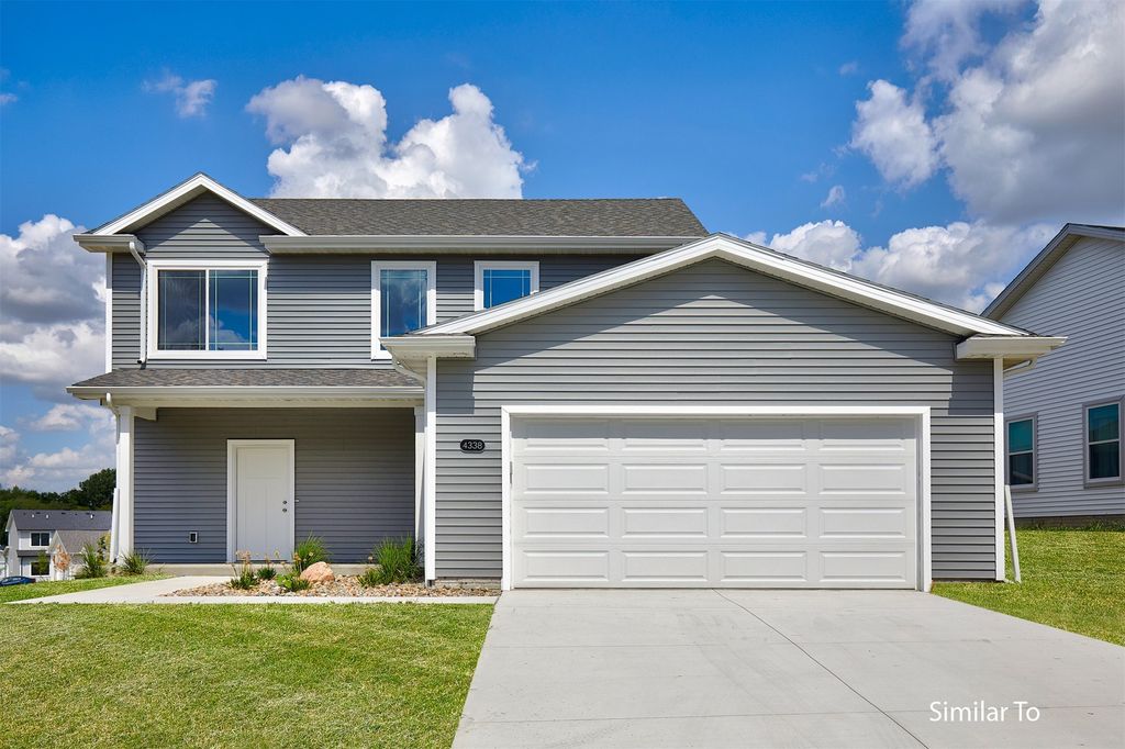 4279 Grover Woods Lane, Des Moines, IA 50317