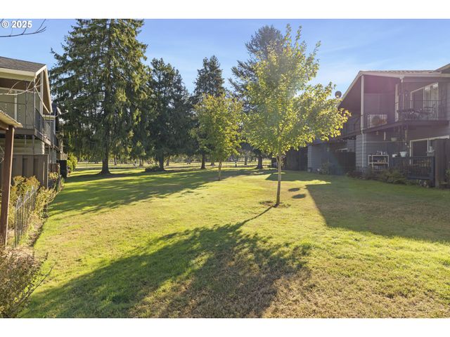 1418 Ne HOGAN Dr, Gresham, OR 97030