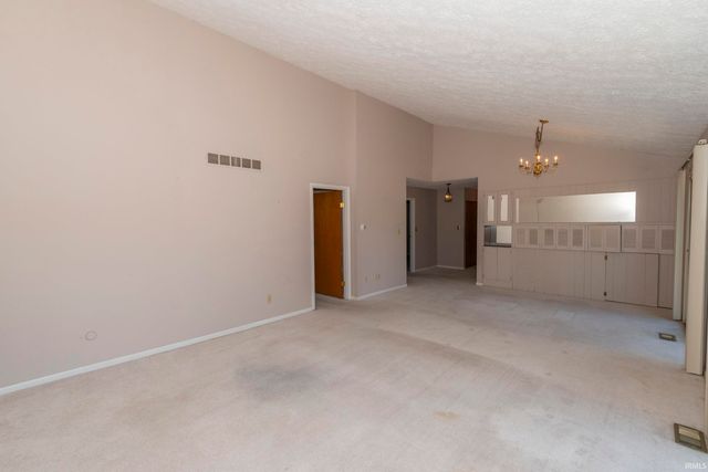 2711 Northside unit C Boulevard C, South Bend, IN 46615