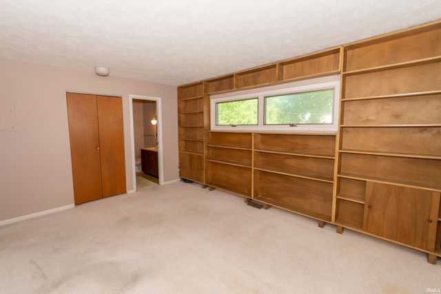 2711 Northside unit C Boulevard C, South Bend, IN 46615