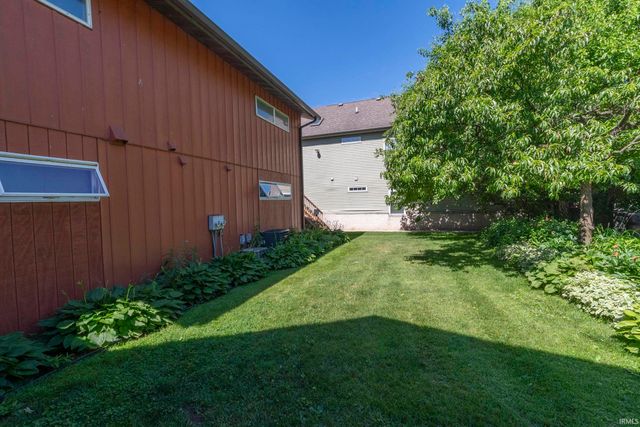 2711 Northside unit C Boulevard C, South Bend, IN 46615