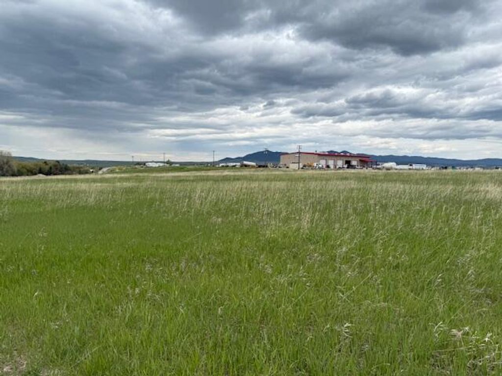 NHN Truck Bypass, Lewistown, MT 59457 photo 2