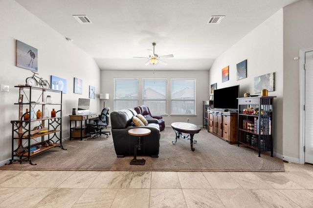 531 Tanda LN, Hutto, TX 78634