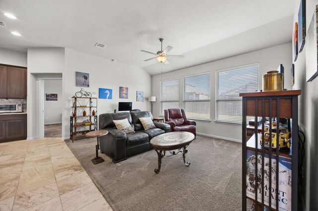 531 Tanda LN, Hutto, TX 78634