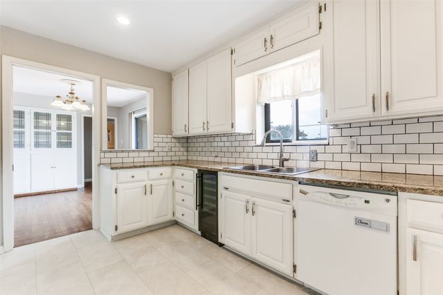 534 Summit Drive, Richardson, TX 75081