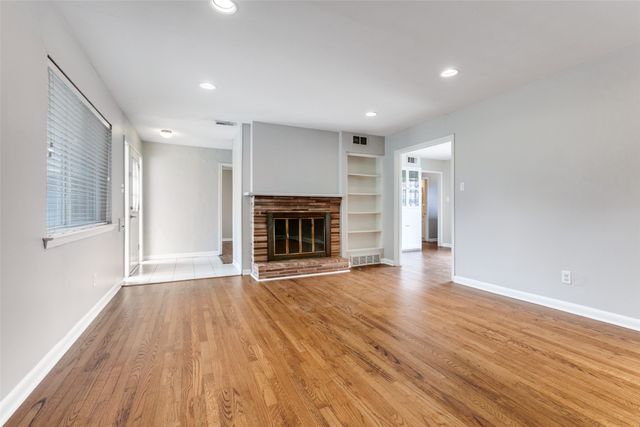 534 Summit Drive, Richardson, TX 75081