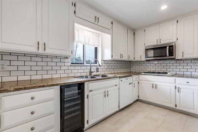 534 Summit Drive, Richardson, TX 75081