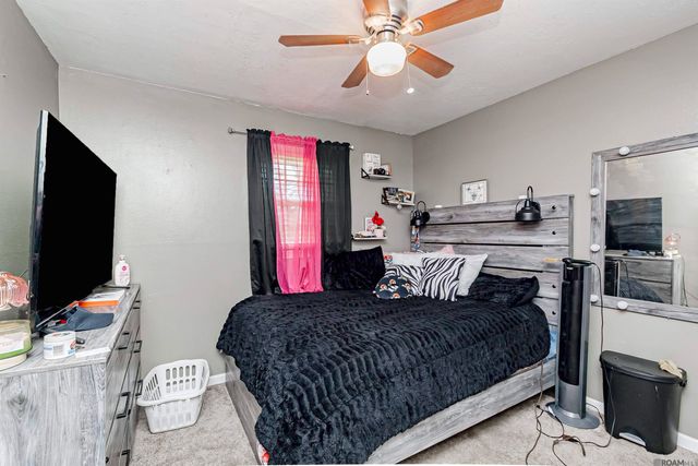 9711 Foster Rd, Baton Rouge, LA 70811