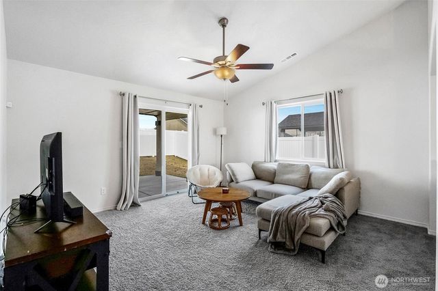 4226 W Wood Court, Moses Lake, WA 98837