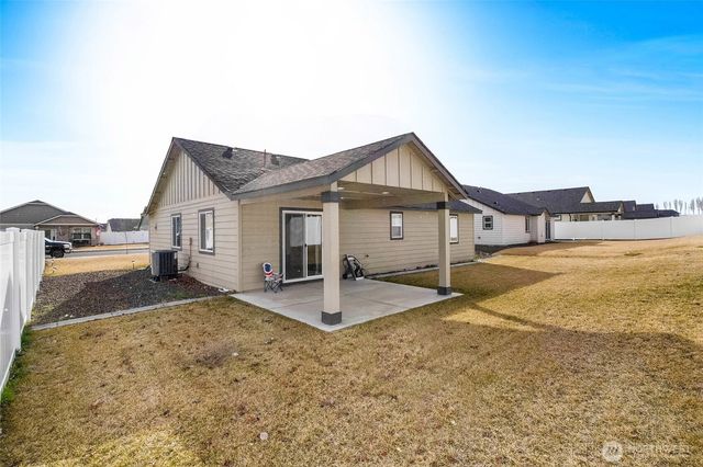 4226 W Wood Court, Moses Lake, WA 98837
