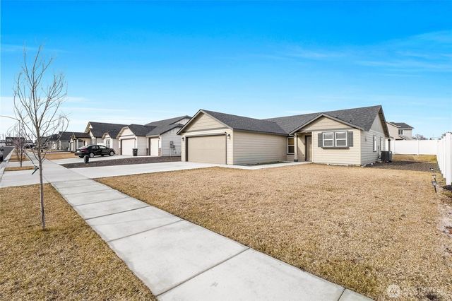 4226 W Wood Court, Moses Lake, WA 98837