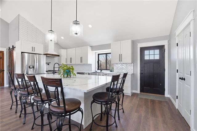 17685 Edgerton Road, Edgerton, KS 66021