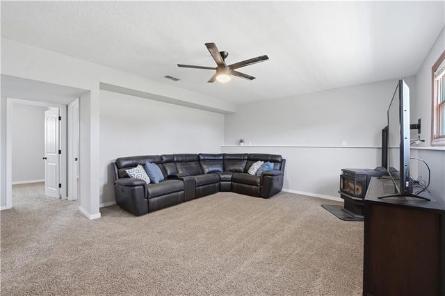 17685 Edgerton Road, Edgerton, KS 66021