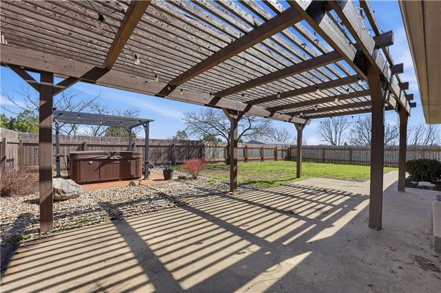 17685 Edgerton Road, Edgerton, KS 66021