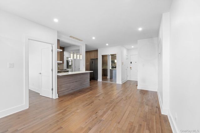 4005 Ithaca 4B, Jackson Heights, NY 11373