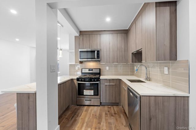 4005 Ithaca 4B, Jackson Heights, NY 11373