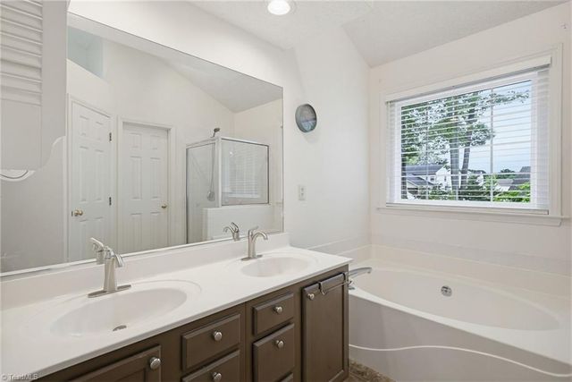 129 Culler Way, King, NC 27021
