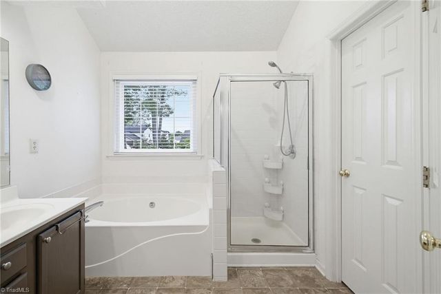 129 Culler Way, King, NC 27021