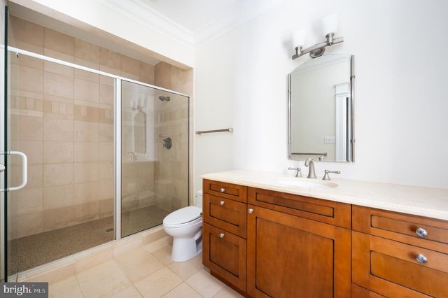 2913 UNIVERSITY TER NW, Washington, DC 20016