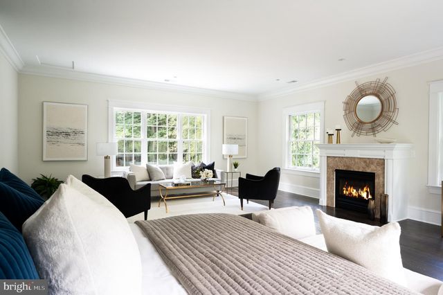 2913 UNIVERSITY TER NW, Washington, DC 20016