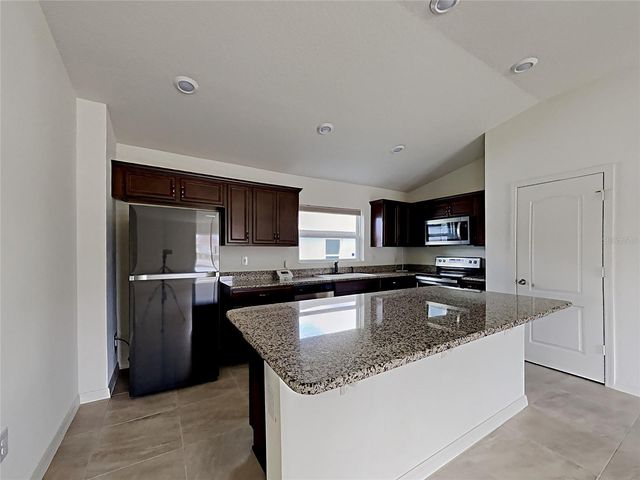 4600 GLENCREST LOOP, St Cloud, FL 34772