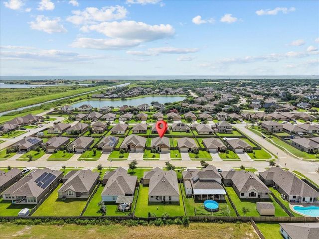 3114 Royal Albatross Drive, Texas City, TX 77590