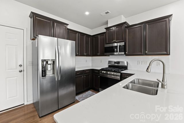1122 Loggerhead Drive, Lancaster, SC 29720