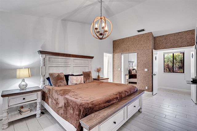 10511 NW 10th Street D-132, Plantation, FL 33322