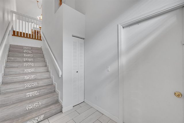 10511 NW 10th Street D-132, Plantation, FL 33322