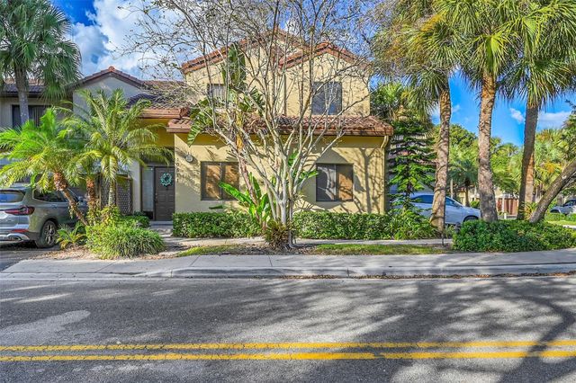 10511 NW 10th Street D-132, Plantation, FL 33322