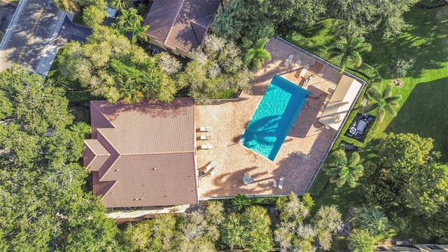 10511 NW 10th Street D-132, Plantation, FL 33322