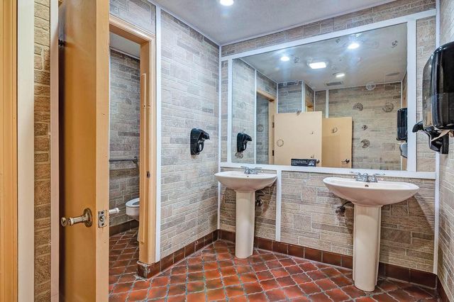 1565 Marion Waldo Road, Marion, OH 43302
